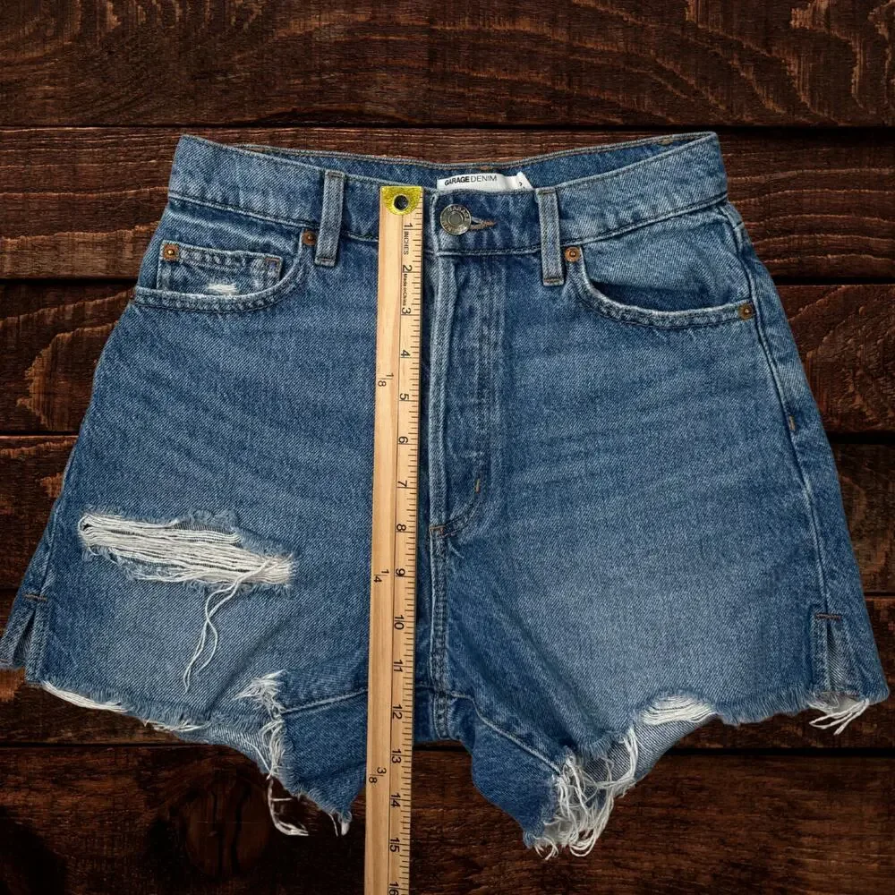 Garage High Waisted Distressed Denim Vintage Cut Off Shorts Medium Wash 0